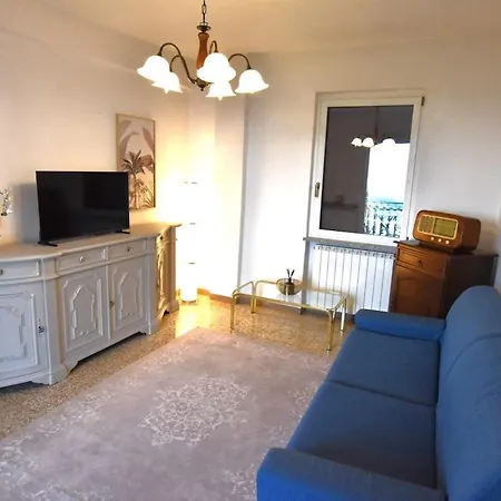 Lognomoelafatina Torrino Panorama Apartment Levo